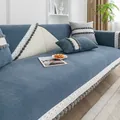 Blauw chenille bankkussen met witte kanten rand en decoratieve grijze kwastjes - 70*70cm / Donkerblauw