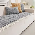 Cuscino divano in peluche spesso con trama a onde e pompon bianchi grigio e giallo - Grigio chiaro / 70x150cm
