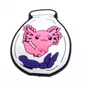 Charm de chaussure en PVC Axolotl rose en bouteille avec un nœud violet - Style En Bouteille Avec Noeud