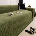 Copridivano in ciniglia verde erba con strisce verticali e eleganti frange - 180x130 / Verde