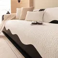 Copridivano moderno in ciniglia bianco crema con trama antiscivolo ondulata - Tinta Unita Irregolare / 70x70 / Bianco