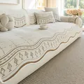 Copridivano in ciniglia beige con stampa di pesci marroni e bordi eleganti a onde - 70*70cm / Cachi