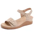 Sandalias de cuña beige con hebilla de metal dorado y plataforma para el verano informal - EU 36 / Albaricoque
