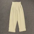 Pantalón ancho caqui claro de talle alto con cintura plisada y aberturas en el bajo - M / Caqui