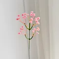 Einzelner Zweig lebensechter rosa Schleierkraut-Kunstblume mit vielen Blütenköpfen - Rosa