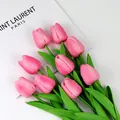 Tulipanes artificiales de PU rosa con textura detallada y hojas para decoración hogar - Todo Rosa