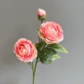Pivoine artificielle rose en soie avec deux fleurs épanouies et un bouton - Rose