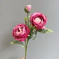 Tige de pivoine artificielle rouge rose avec deux grandes fleurs et un petit bouton floral - Violet Rose