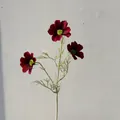 Einzelner künstlicher Kosmosblumenstiel in Dunkelrot mit drei Blütenköpfen zur Deko - Rot