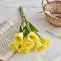 Mazzo realistico di 6 tulipani in seta gialla per decorazioni d'interni moderne - Giallo