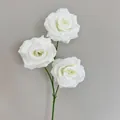 Enkele steel kunstmatige witte roos met drie zijden bloemhoofdjes en groene stengel - Wit
