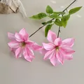 Fiore di clematide artificiale rosa in 3D con due teste e petali sfumati naturali - Rosa