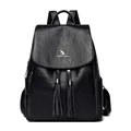 Sac à dos femme en similicuir noir avec fermetures à pompons et logo kangourou - Noir