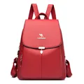 Zaino chic in pelle rossa per donna con logo canguro e dettagli dorati - Rosso