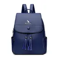 Damesrugzak van donkerblauw leer met lychee-patroon en decoratieve kwastjes - Blauw