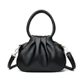 Elegante borsa a nuvola nera in pelle martellata con manico superiore e dettagli oro - Nero