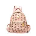 Roze mini mode rugzak met berenpatroon en gouden metallic hardware details - Groot Roze