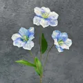 Drei-Kopf-Tulpenstrauß-Kunstblumen mit blau-weißem Farbverlauf und grünen Stielen - Blau
