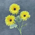Ramo di margherita africana gialla artificiale con 3 capolini e foglie verdi - Giallo