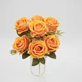 Ramo de terciopelo artificial con 7 rosas naranjas realistas y hojas verdes de boda - Naranja
