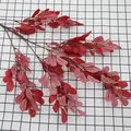 Ramo di foglie di arachide artificiali sfumate rosse per decorazioni nuziali - Rosso