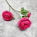 Peonia artificiale rosa con due fiori e un bocciolo per la decorazione della casa - Rosa Rossa