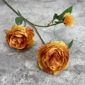 Ranuncolo artificiale arancione con bordi rossi con due fiori aperti e un bocciolo - Caramello