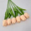 Ramo realista de seis tulipanes de PU color melocotón para decoración de hogar y bodas - Champán