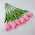 Ramo de tulipanes artificiales de PU rosa con 7 tallos realistas y hojas verdes decor - Rosa