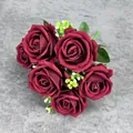 Bouquet de roses artificielles en velours bordeaux avec feuilles pour mariage - Rose Ronde à 7 Têtes - Rouge Vin