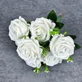 Bouquet de roses blanches artificielles avec feuilles vertes pour décor de maison et mariage - Rose Ronde à 7 Têtes - Blanc
