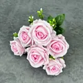 Bouquet de roses roses en velours avec 7 têtes et feuilles vertes pour décor intérieur - Rose Ronde à 7 Têtes - Rose Clair