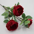Driekoppige rode kunstmatige Austin roos zijden bloem met groene bladeren voor decor - Rood