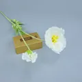 Flor de amapola artificial blanca con una flor, un capullo y tallo verde flocado - Blanco
