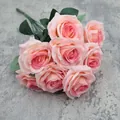 Bouquet di 10 rose di seta artificiali con gradazione rosa e rosso su grigio - Cuore Rosa