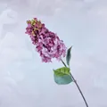 Stelo di ortensia artificiale realistica con petali viola sfumati e foglie verdi - Viola