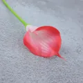 Mini Künstliche Calla-Lilie in Magenta und Rosa mit realistischem Touch und grüner Stiel - Roter Rand