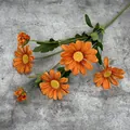Margarita artificial de seda naranja con tallo verde realista y centros amarillos vivos - Naranja