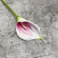 Lirio de cala artificial de PU con degradado blanco y violeta para decoración del hogar - Centro Púrpura
