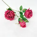 Künstlicher Rosenzweig mit drei Köpfen in Dunkelrot, Seidenblumen für Dekoration - Rosenrot