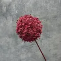 Kunstmatige dieprode hortensia bol met levensechte steel en gestructureerde bloemblaadjes - Rood