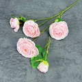 Enkele tak kunstmatige Ranonkel in zachtroze met vijf realistische bloemhoofden - Roze