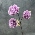 Künstliche violette Pfingstrose mit drei Köpfen, Seidenblumen und realistischen Blättern - Lila