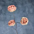 Trois têtes de roses Austin artificielles rose poudré sur une branche flexible - Marron