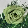 Künstlicher salbeigrüner Rosenkopf aus Samt für Hochzeitstorten und Blumendeko - Grün