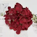 Realistische burgunderrote künstliche Hortensienblüte für elegante Hochzeitsdeko - Rot