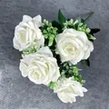 Eleganter künstlicher weißer Rosenstrauß mit grünen Blättern für Hochzeitsdekoration - Weiß