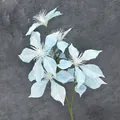 Künstliche hellblaue Clematis Seidenblume mit mehreren naturgetreuen Blütenköpfen - Blau