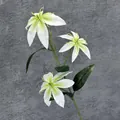 Branche de lis de flamme blanc artificiel avec trois fleurs pour la décoration - Blanc