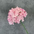 Roze gradiënt kunstmatige hortensia met realistische groene steel voor decoratie - Dieproze